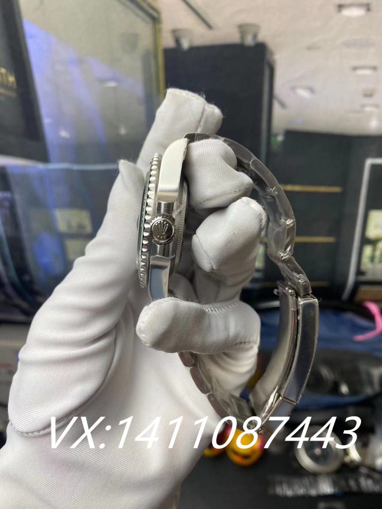 VS廠復(fù)刻表和ZF廠做工質(zhì)量對比，哪個廠的復(fù)刻手表更值得入手？