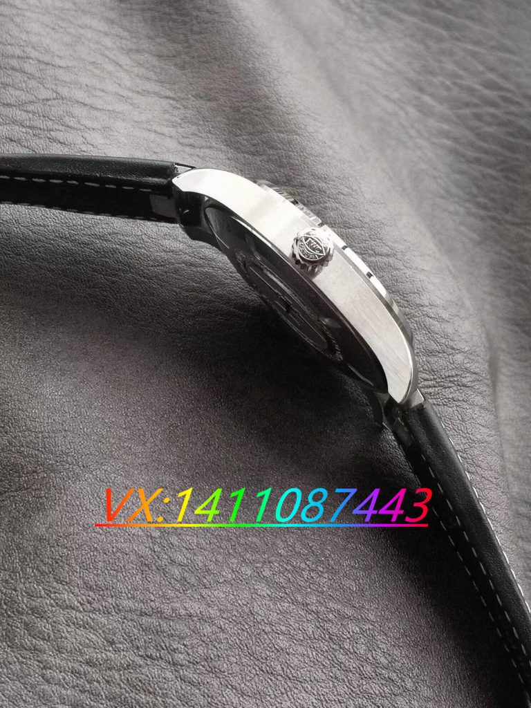 深度解析V7廠馬克二十：海鷗2892與sw200機芯的對比分析！