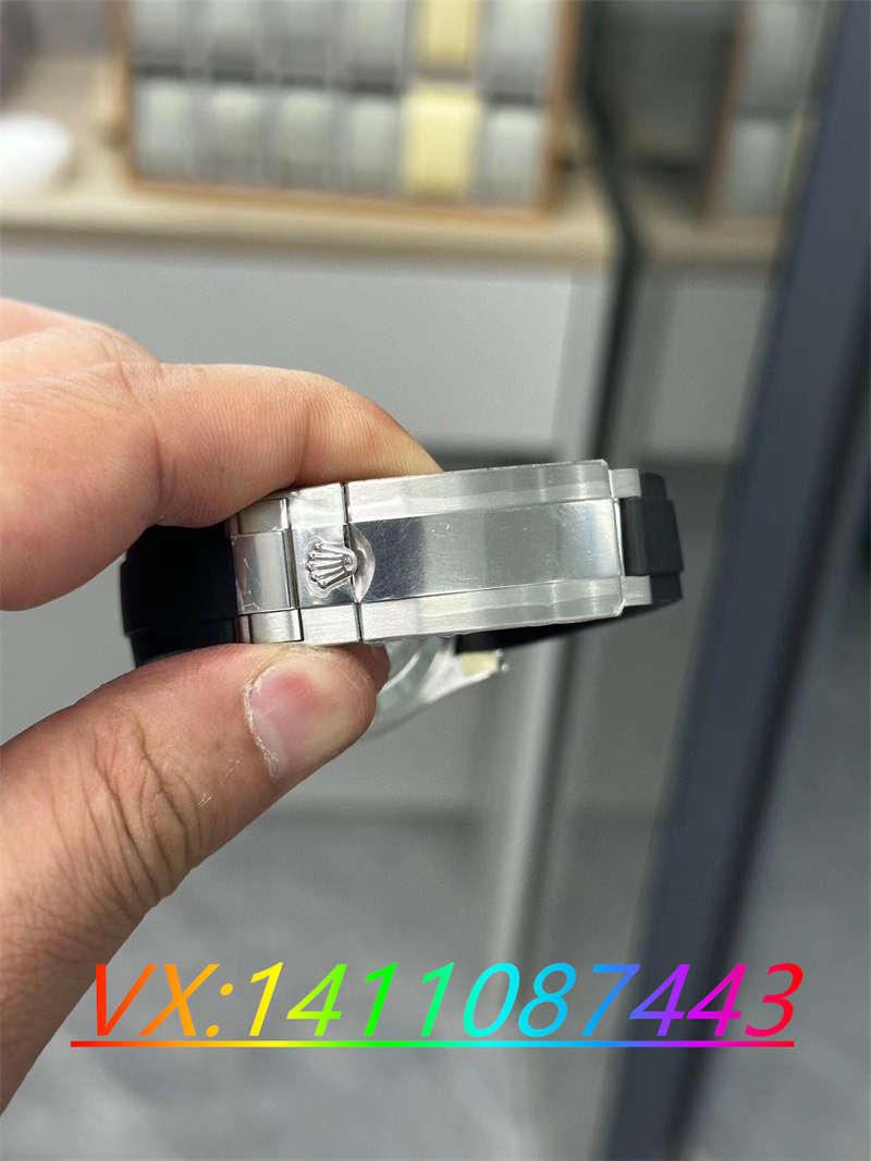 VS廠勞力士白金游艇購買需要哪些步驟！詳細(xì)評測的是VS廠推出的勞力士白金游艇