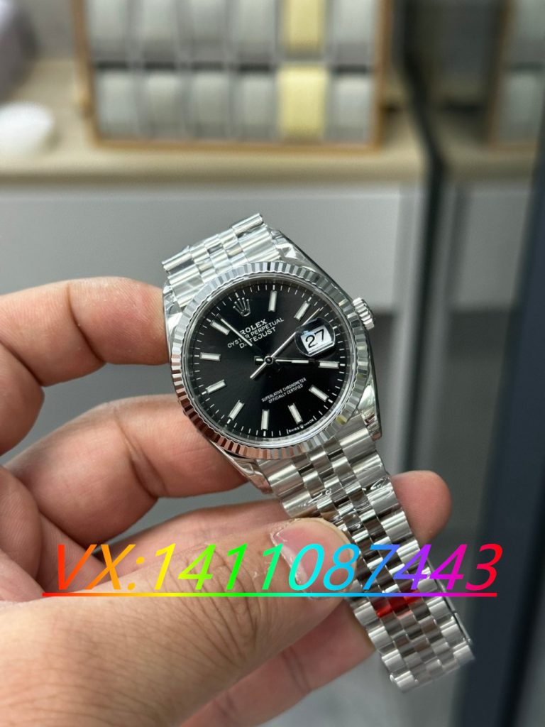 VS廠勞力士日志36黑盤搭配3235機芯做工細節(jié)評測