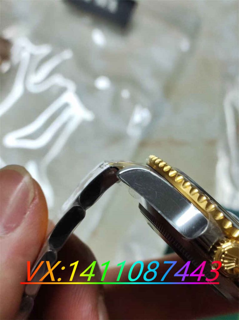 VS廠勞力士間金黑水鬼對比C廠：究竟哪個更勝一籌？