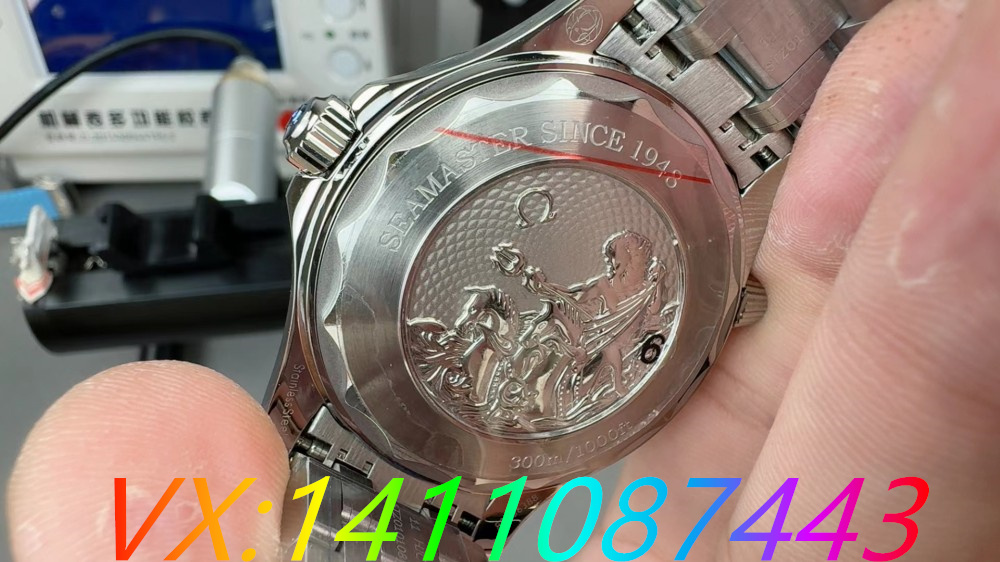 VS廠歐米茄海馬300米冰藍(lán)面搭配8800機(jī)芯細(xì)節(jié)評(píng)測