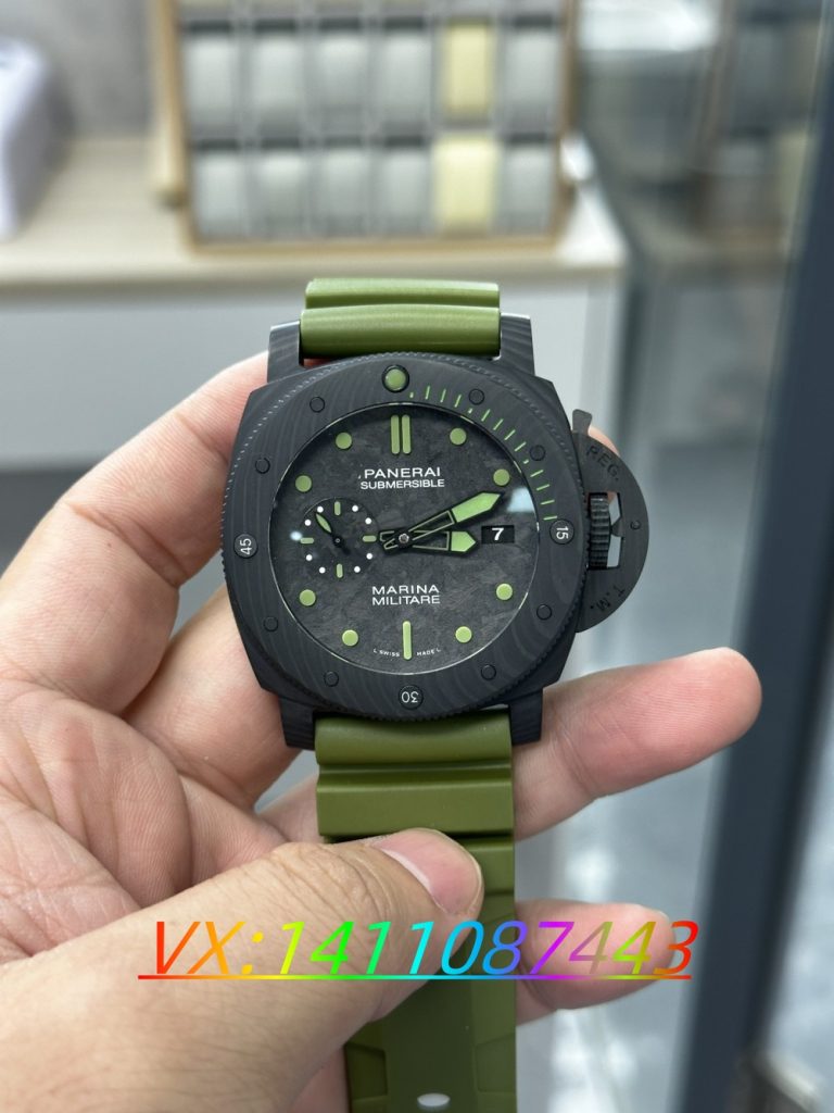 VS廠沛納海961碳纖維材質(zhì)搭配P9010機芯評測?