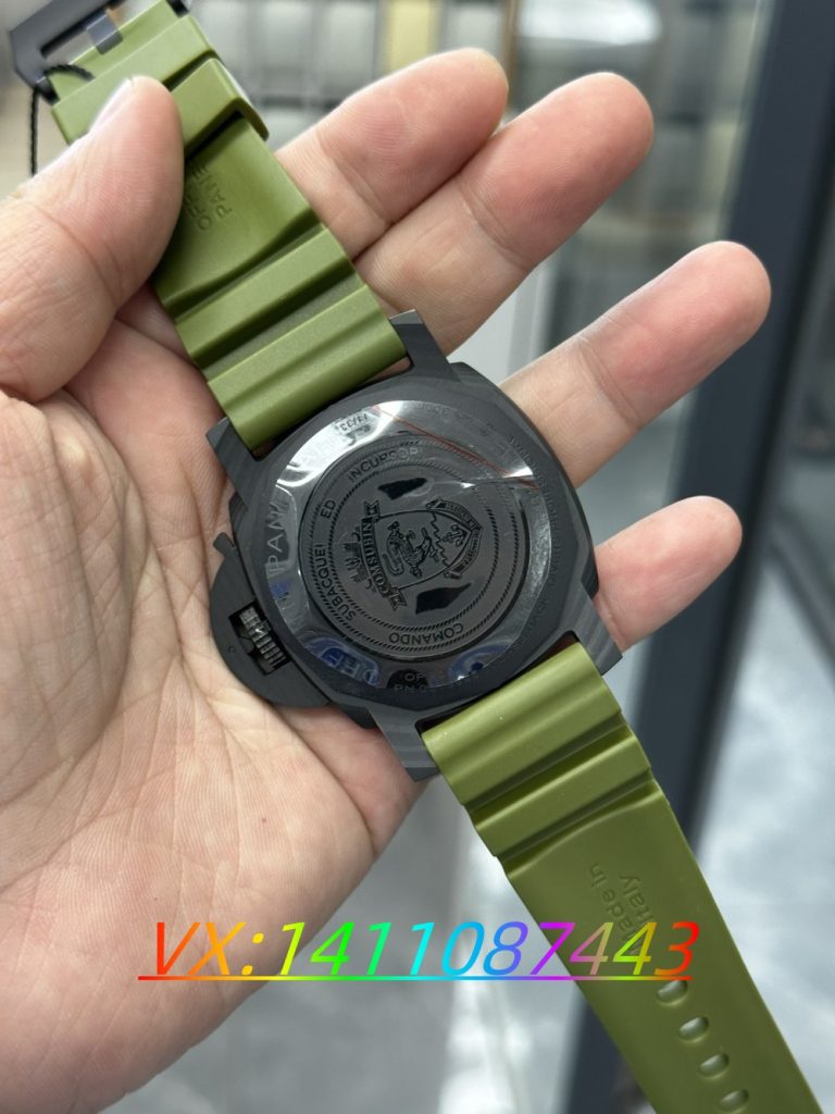 VS廠沛納海961碳纖維材質(zhì)搭配P9010機芯評測?