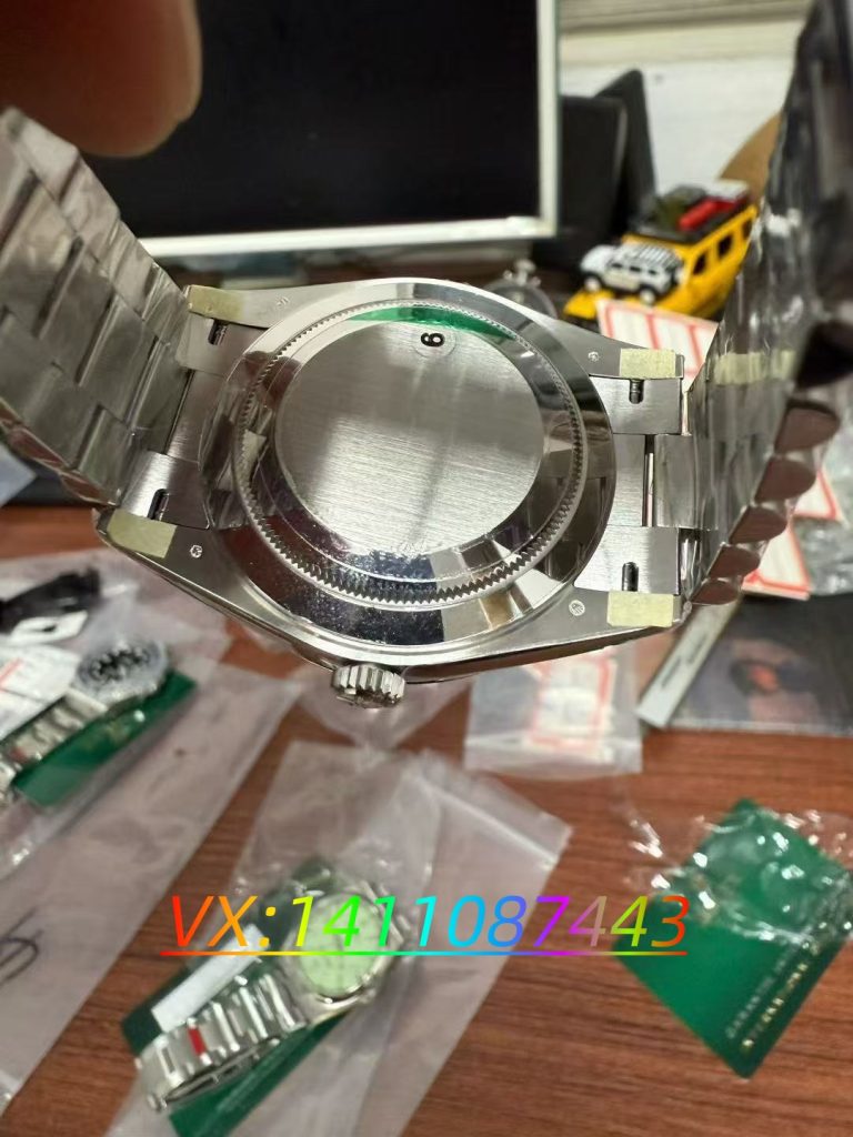 VS廠勞力士腕表搭載丹東3235一體機芯深度評測