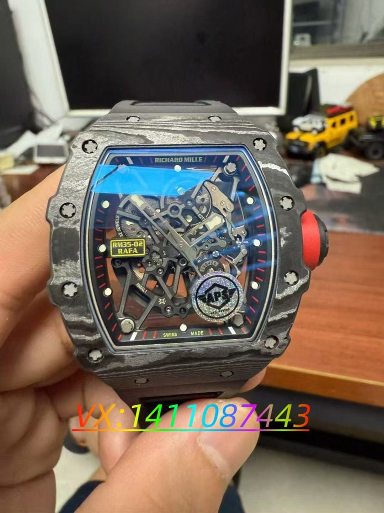 Aps理查德RM35-02復刻表深度評測:ntpt表殼與無卡度機芯的卓越融合?