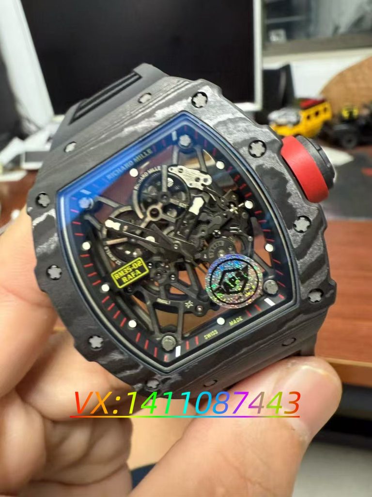 Aps理查德RM35-02復刻表深度評測:ntpt表殼與無卡度機芯的卓越融合?