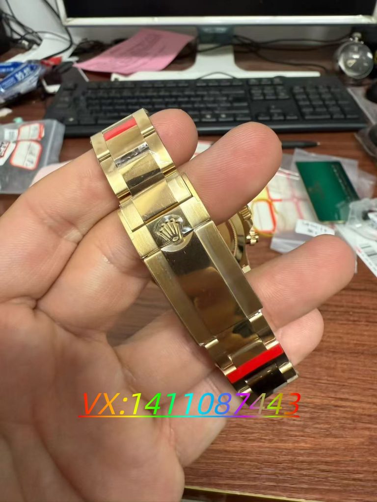 VS廠綠金迪升級V3版本深度評測,180克精準配重+4130機芯加持夠能打？